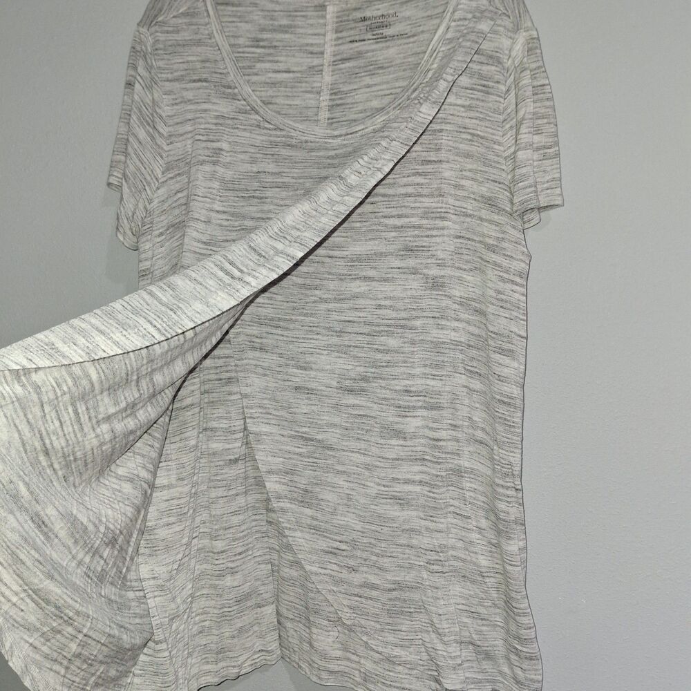 Motherhood Maternity Nursing Grey & White Tulip Style Short Sleeve Tshirt Size M